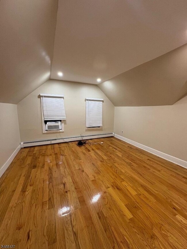 Building Photo - 121 Rutgers St