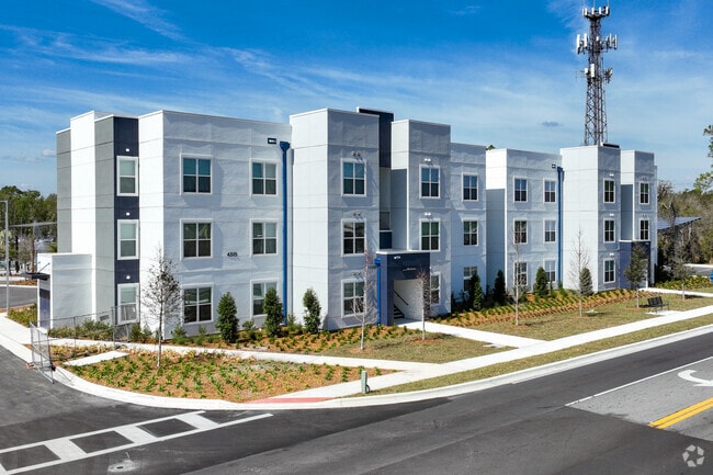 Building Photo - Salix on Vine