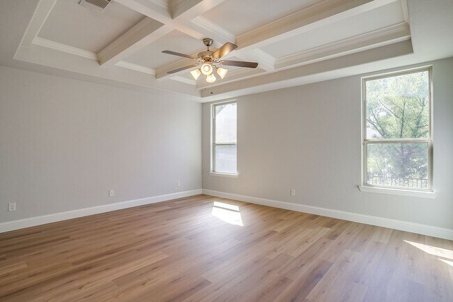 Building Photo - 9737 Rio Frio Trail