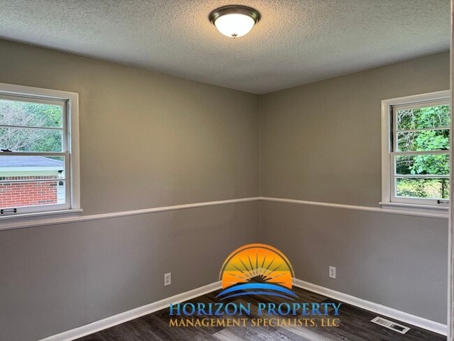 Building Photo - 6117 Colfax Rd NW