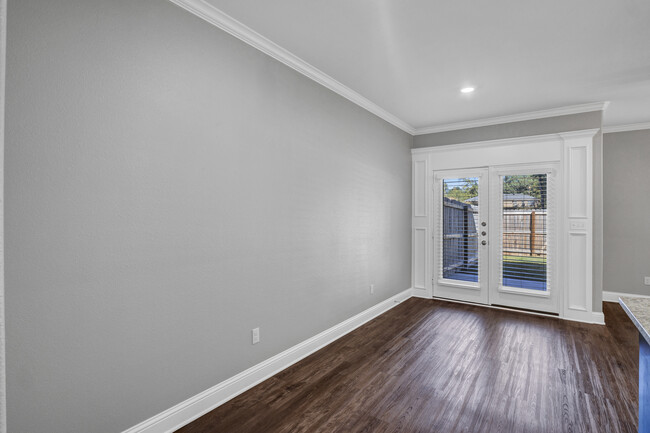 Dining Area - 10702 Washita Dr