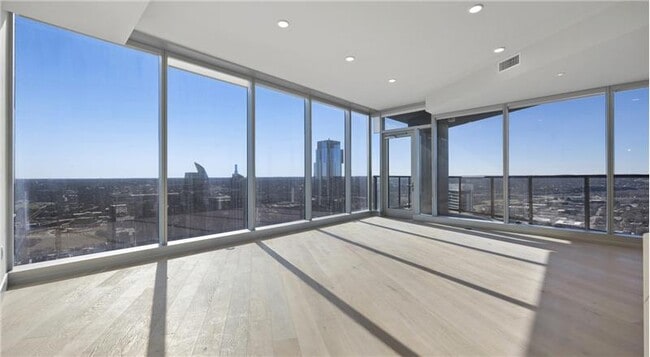 Building Photo - 601 Guadalupe St