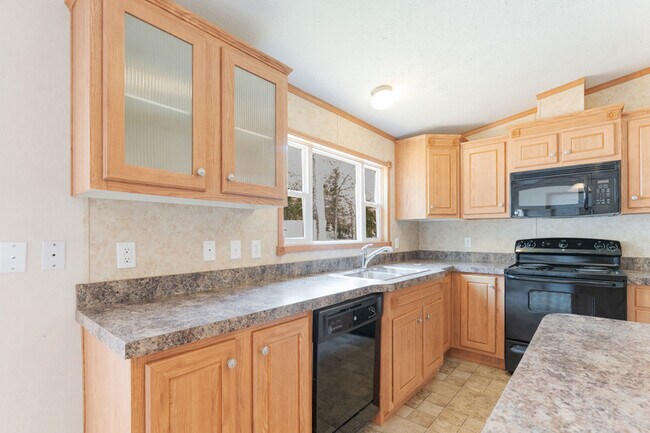 Building Photo - 202 Wild Flower Dr