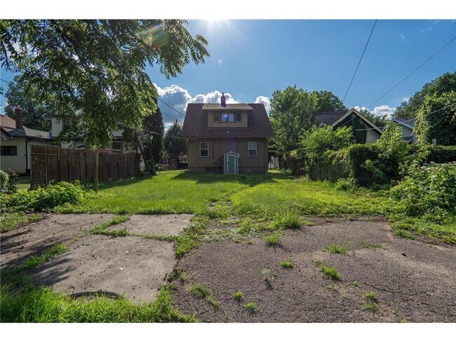 Building Photo - 4020 Emerson Ave N