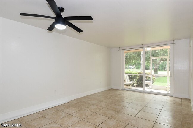 Building Photo - 200 Turtle Lake Ct