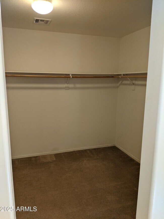 Building Photo - 12039 W Louise Ct