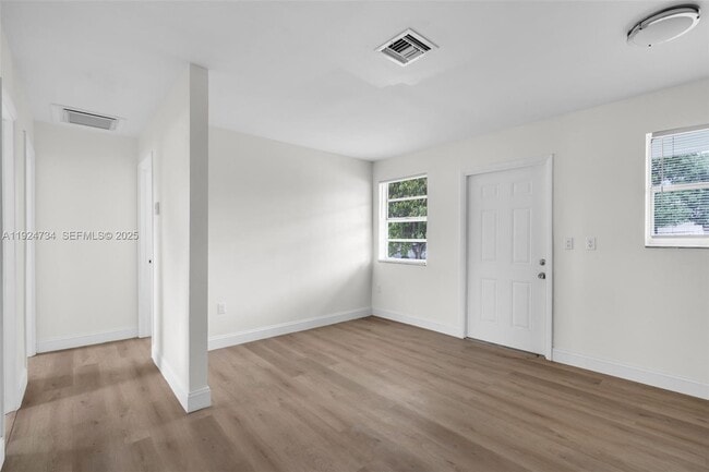 Building Photo - 18350 SW 105th Ave