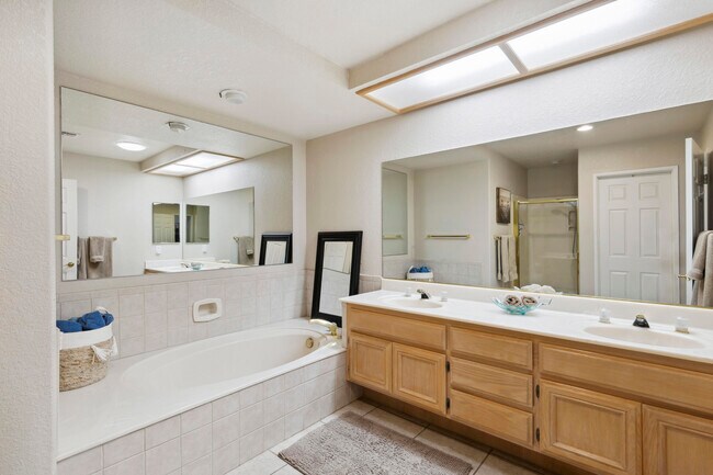 Building Photo - 48538 Via Amistad
