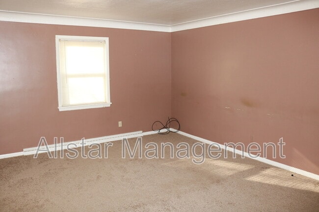 Building Photo - 26601 Lakeshore Blvd