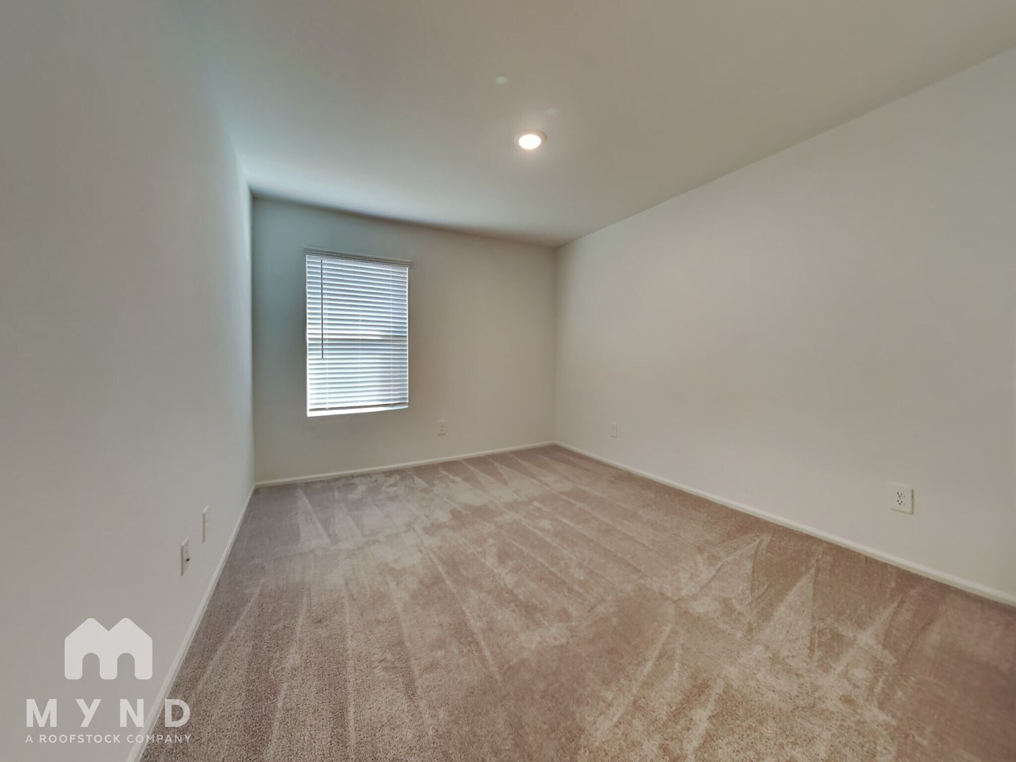 Building Photo - 2842 Via Augusta Dr