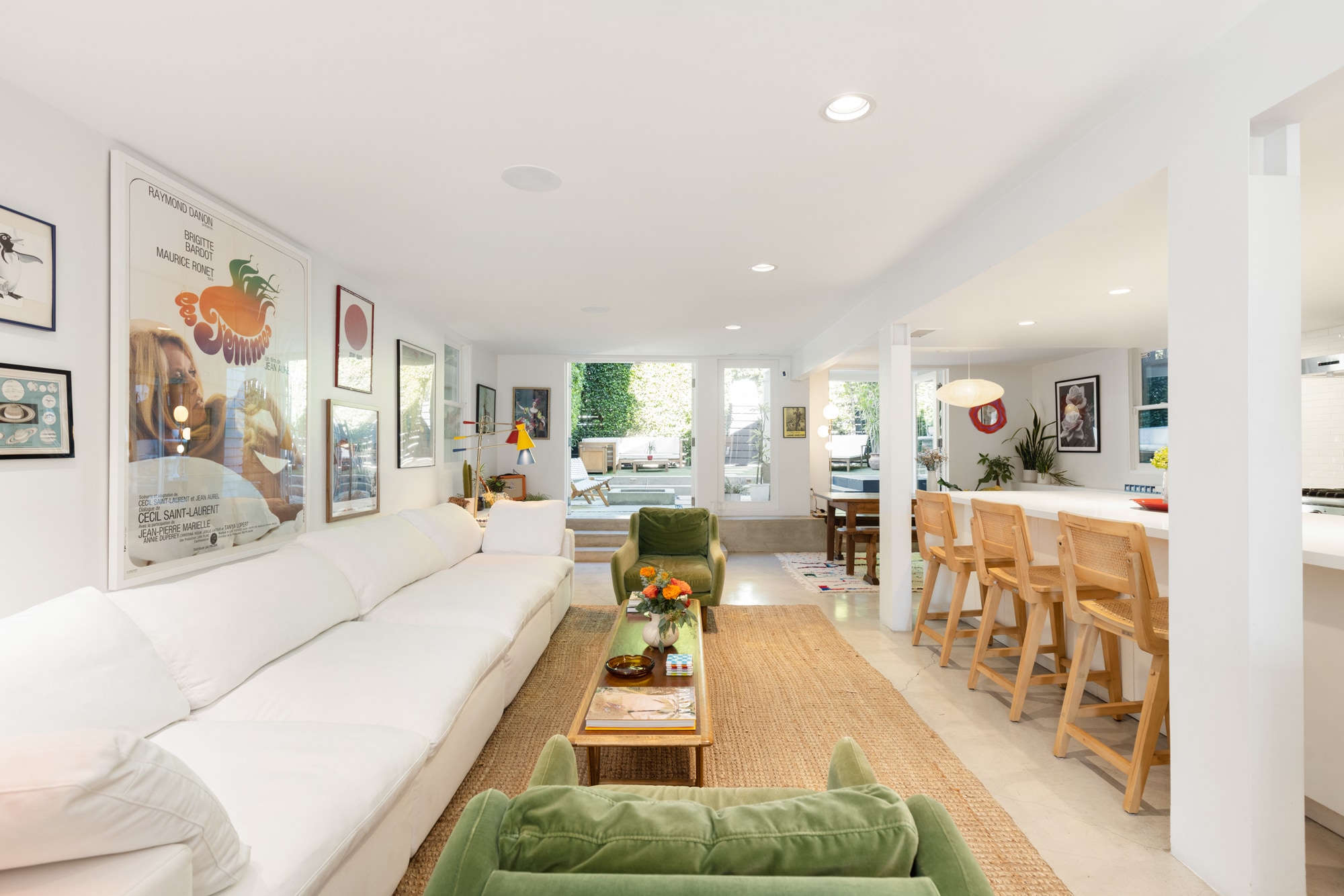 Building Photo - 241 Windward Ave