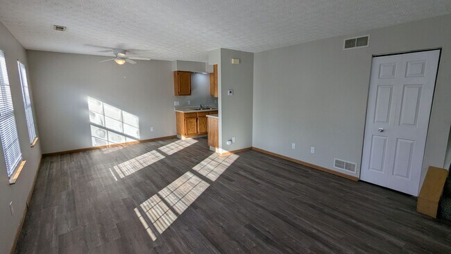 Building Photo - MN Cedar Village (859)