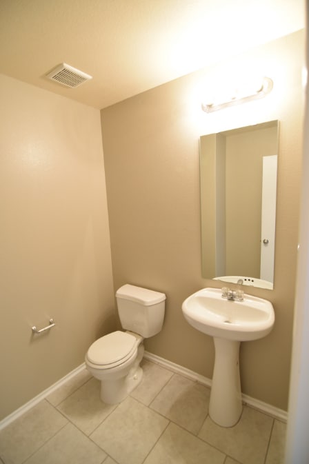 Building Photo - 3309 Regency Dr