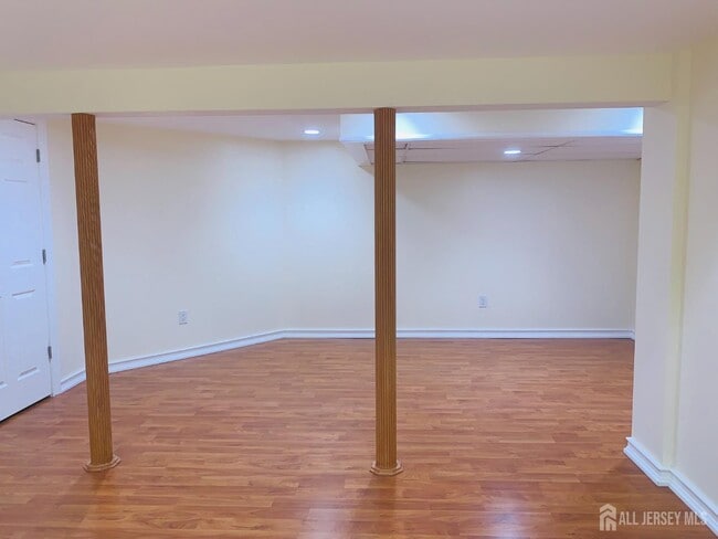 Building Photo - 12 Catawba Ct