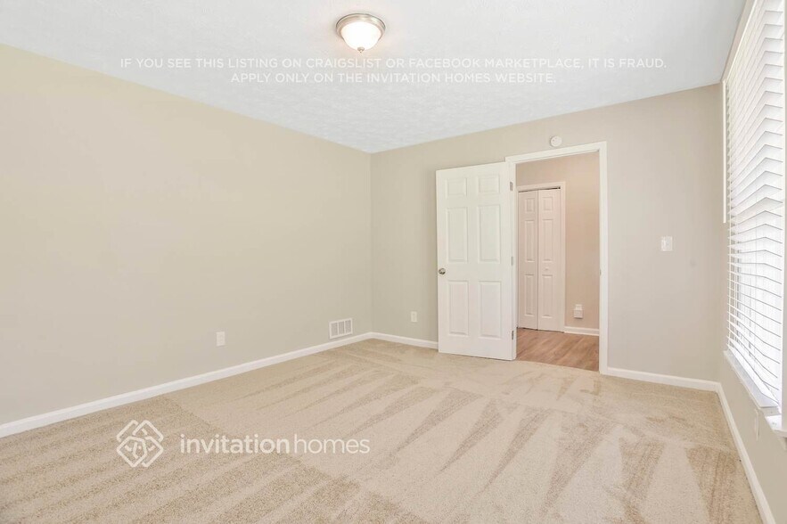 Building Photo - 277 Lancelot Way