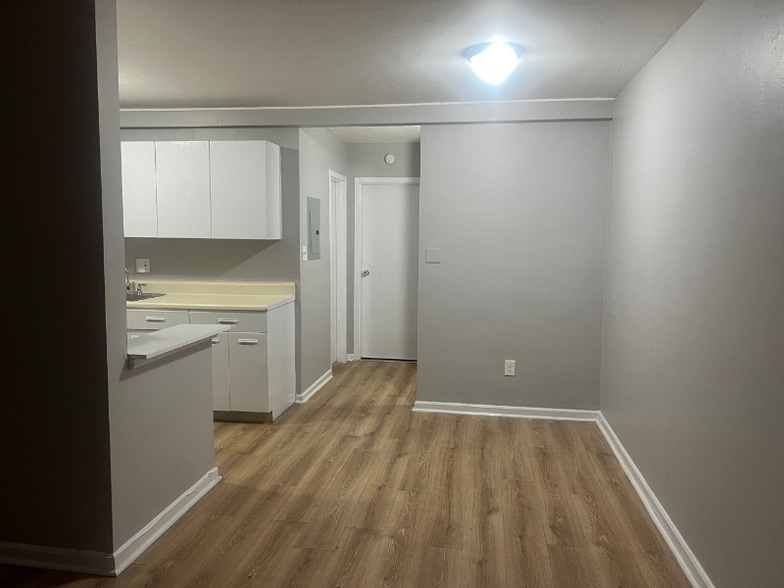 Building Photo - 13945 Superior Rd