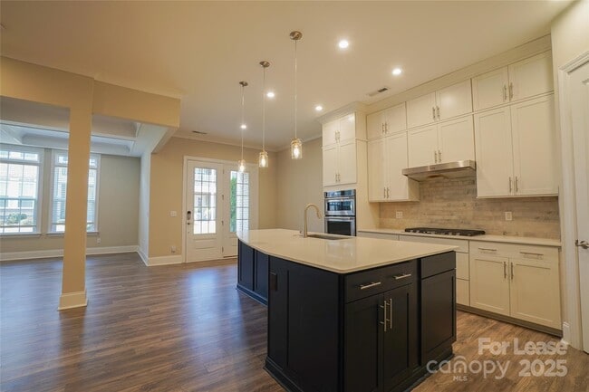 Building Photo - 20220 Shaffer Bach Ln