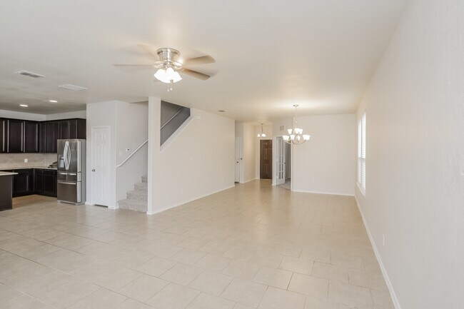 Building Photo - 1606 Desert Candle