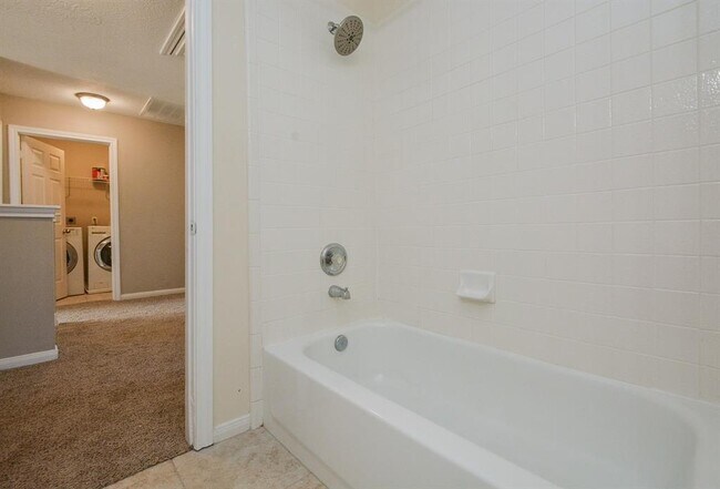 Building Photo - 17010 Maricella Cir