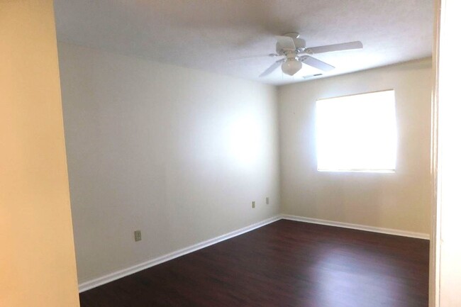 Building Photo - 2 bedroom 2 full bathroom Condo- Governor ...