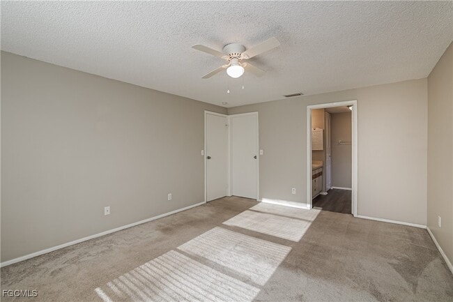 Building Photo - 9292 Mooring Cir