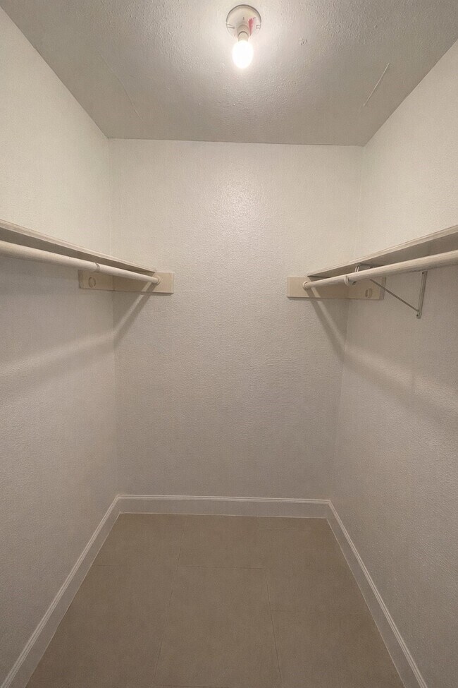 Building Photo - 12255 W Village Dr