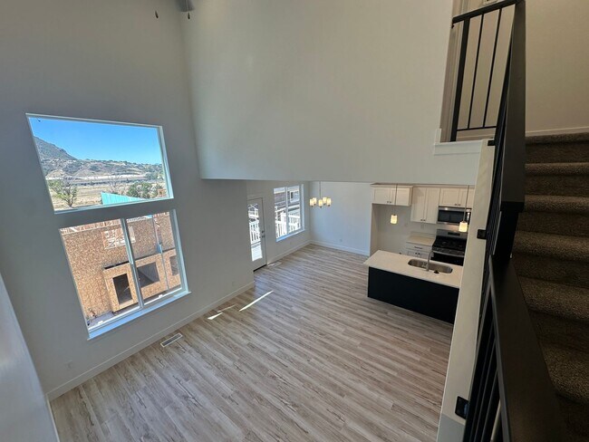 Building Photo - 5280 Acacia Dr