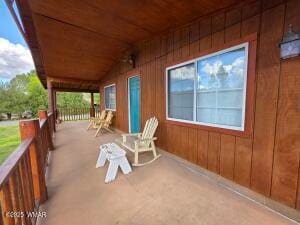 Building Photo - 1743 E Nadean Ln