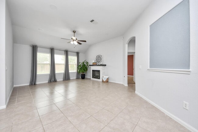 Building Photo - 24615 Ballad Dr