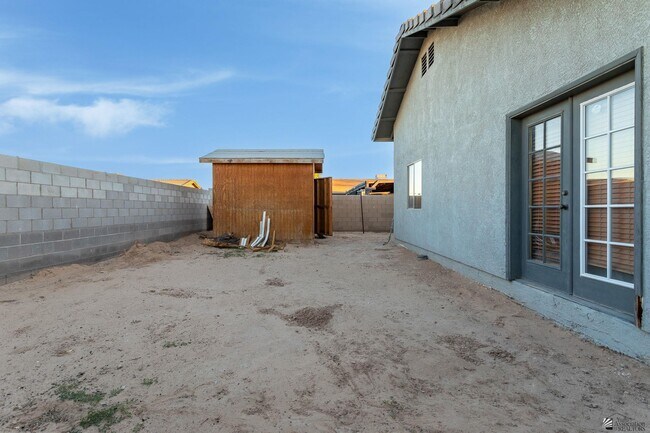 Building Photo - 1510 N 9th Ave