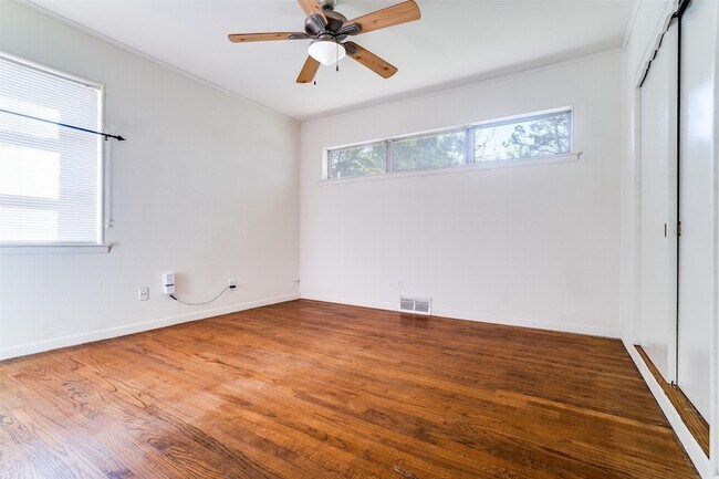 Building Photo - 6721 Vada Dr