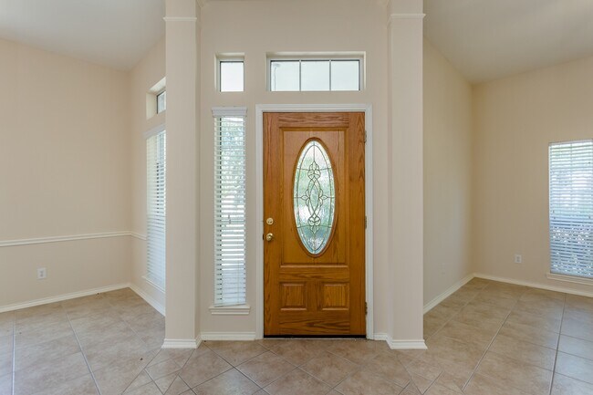 Building Photo - 21915 Rivergate Ct