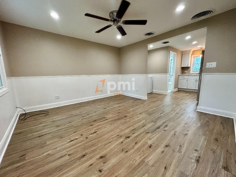 Building Photo - 103 Mc Alpin St