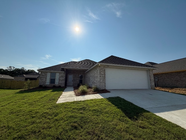 Building Photo - 122 Madisonville Dr