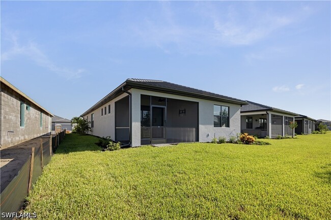 Building Photo - 19226 Hinkley Dr
