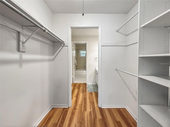 Building Photo - 1706 Belleair Forest Dr