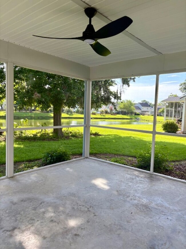 Building Photo - Lovely Updated Home in Grand Oaks