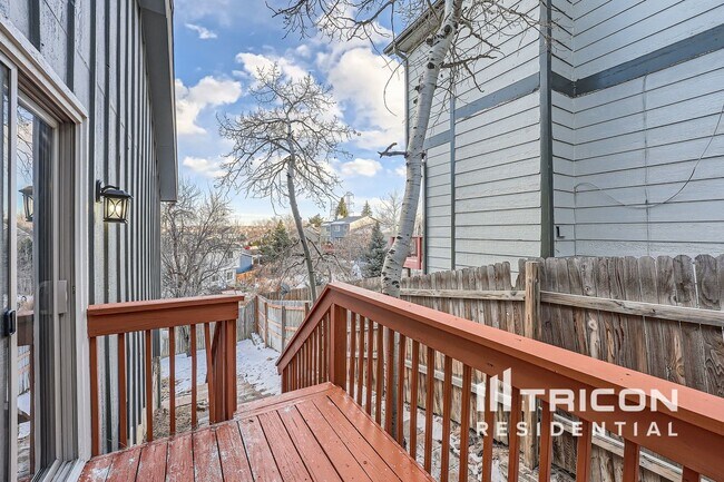 Building Photo - 3606 S Gibralter Cir