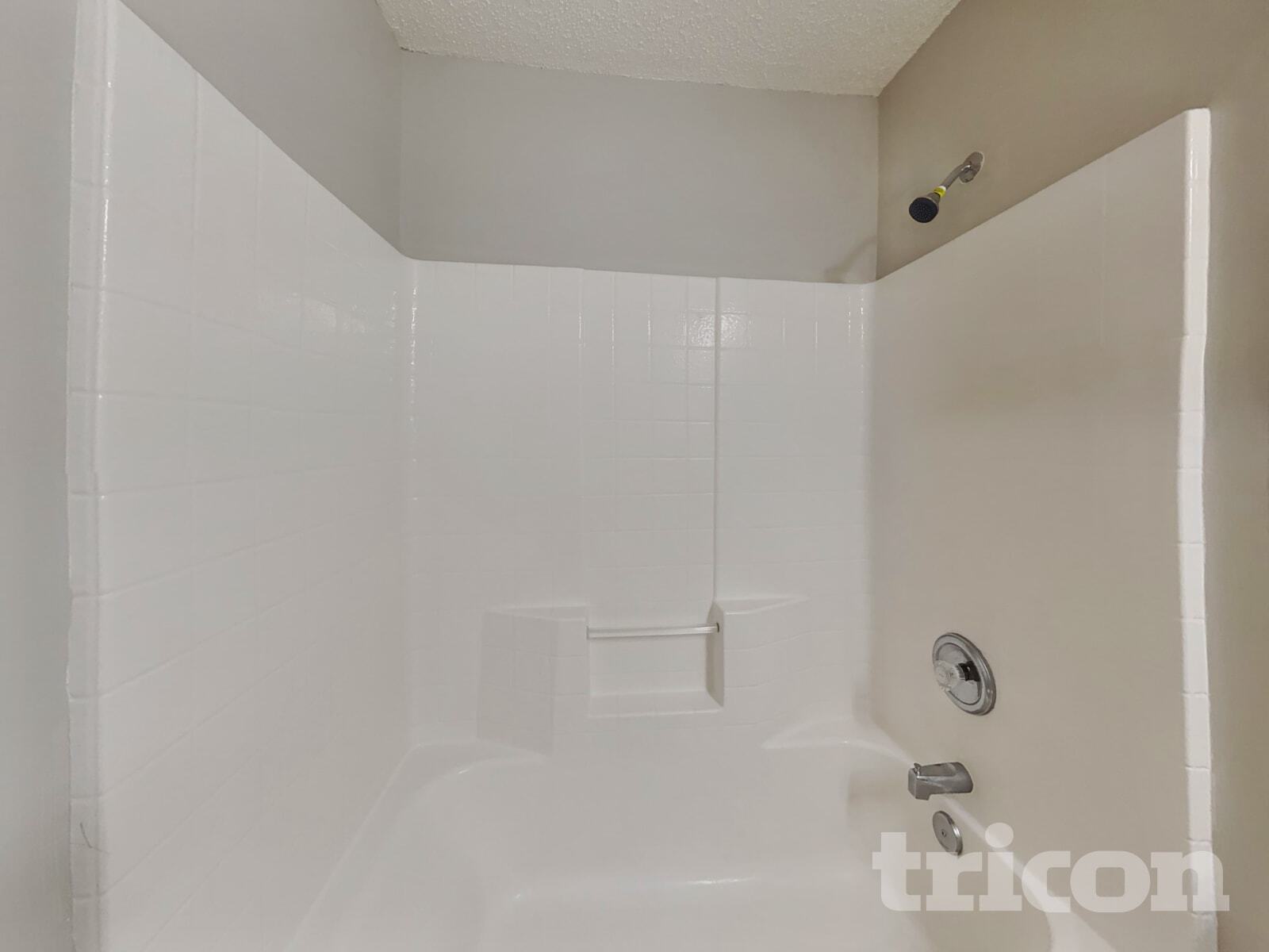 Building Photo - 6669 Southern Oaks Dr