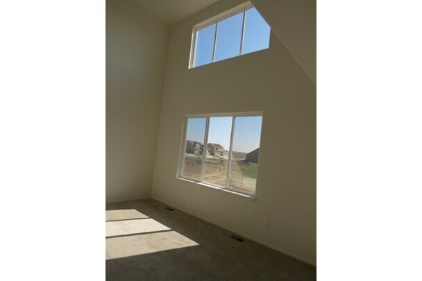 Building Photo - Spacious 3 Bed, 2 1/2 Bath in Berthoud