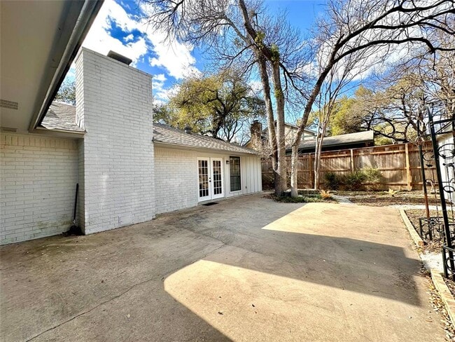 Building Photo - 11740 D-K Ranch Rd