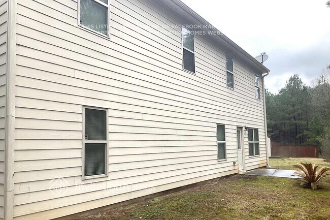 Building Photo - 592 Rock Hill Pkwy