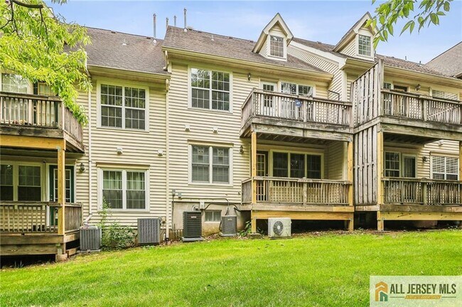 Building Photo - 624 Brickhouse Rd