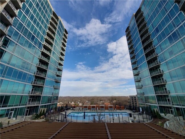 Building Photo - 923 Peachtree St NE