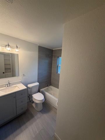 Building Photo - 822 Woodleigh Dr