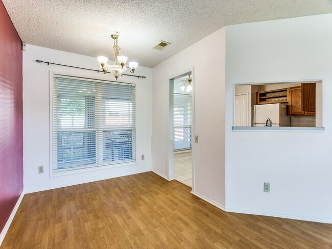 Building Photo - 2633 Harvest Moon Dr