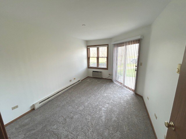 Building Photo - 1345 Cunat Ct