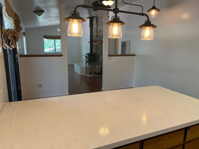 Building Photo - 13254 Wells Fargo Dr