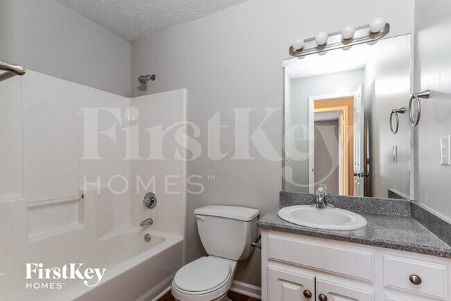 Building Photo - 6403 Flat Rock Dr