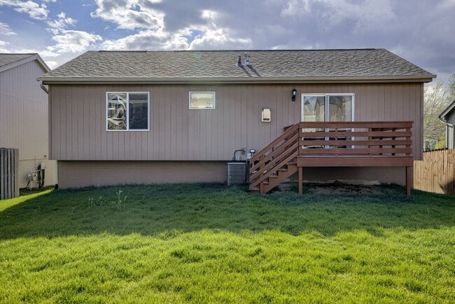 Building Photo - Must See 3 Bedroom In Millard School District!!